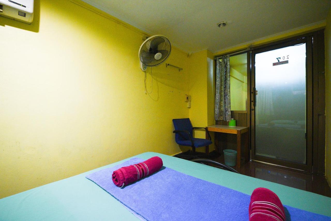Oyo 938 Place Inn Bangkok Ngoại thất bức ảnh