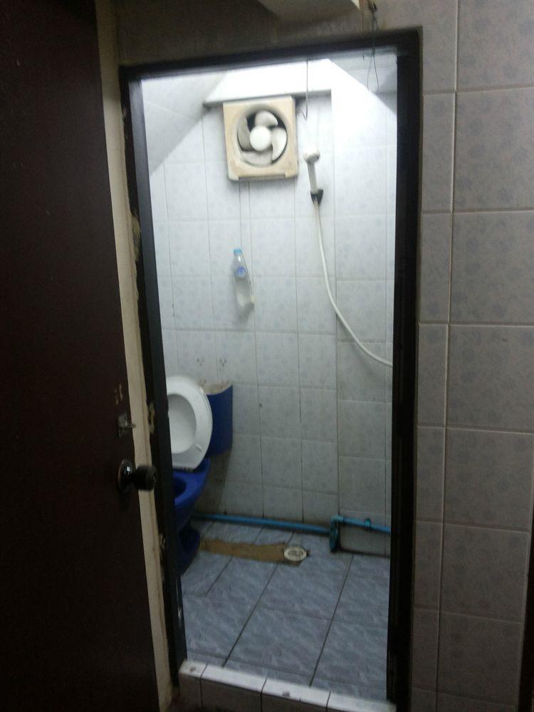 Oyo 938 Place Inn Bangkok Ngoại thất bức ảnh