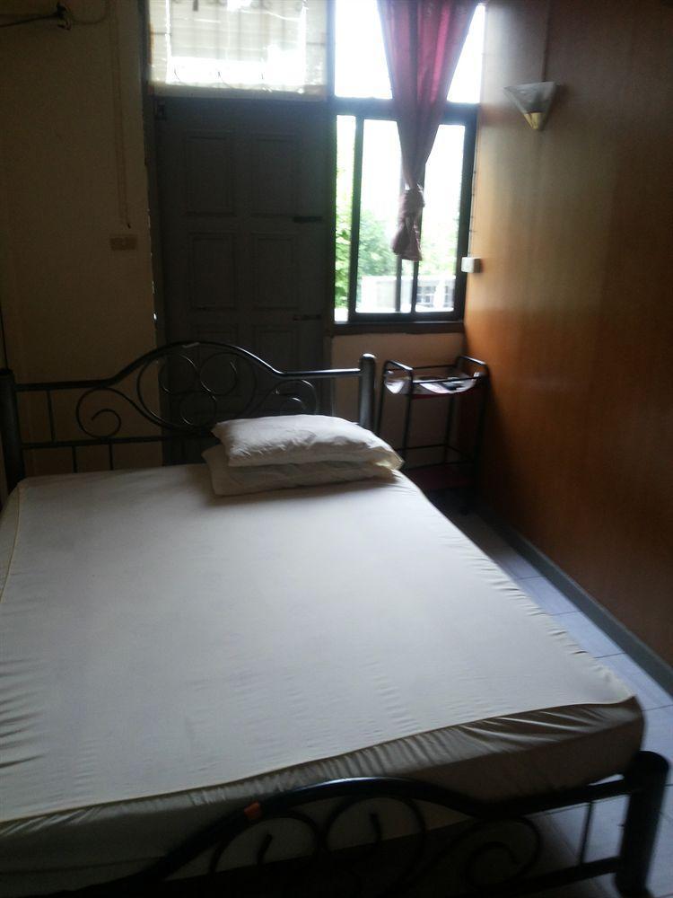 Oyo 938 Place Inn Bangkok Ngoại thất bức ảnh
